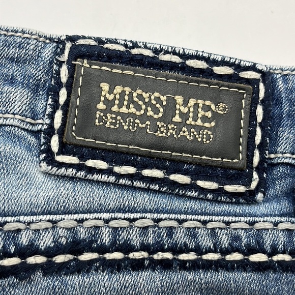 Miss Me Boyfriend Capri Size 28 - Picture 13 of 16